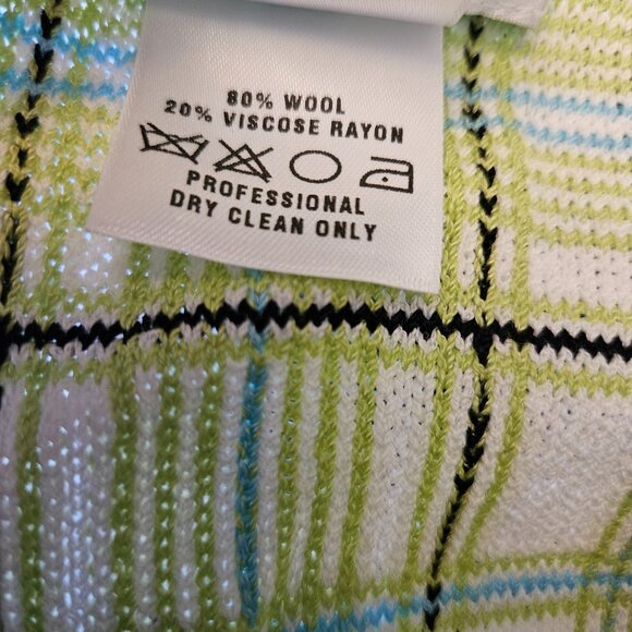 St. John Collection by Marie Gray Knit Blazer (Size 6) - Picture 15 of 16